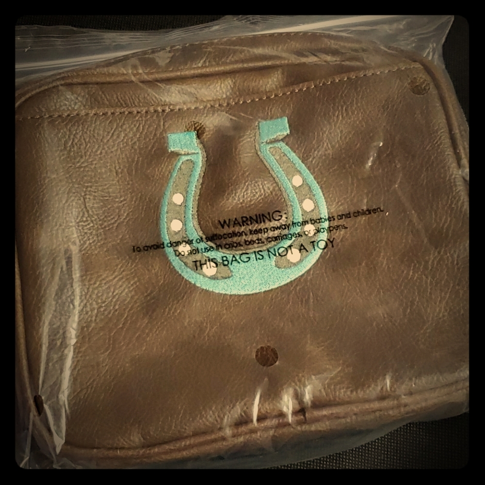 NIB EXCLUSIVE Organizing Zip Case
